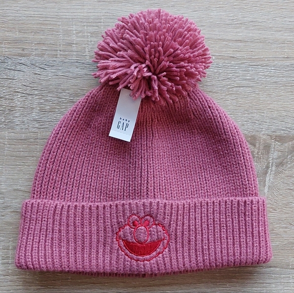 GAP Other - Gap Elmo winter hat 4T-5T